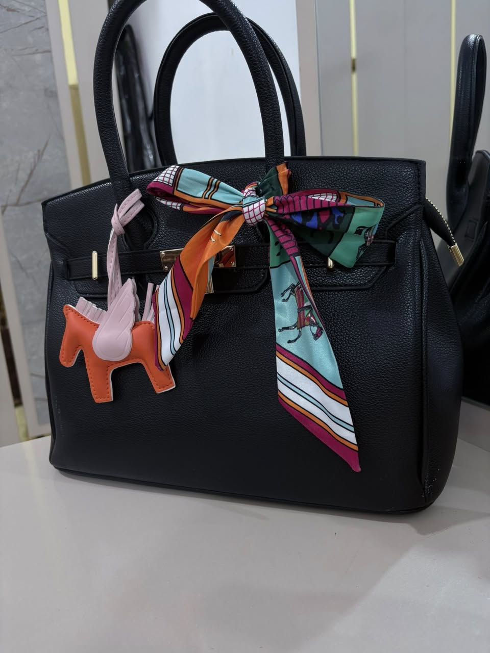 جنط ثنين ماركه هرمز و ديور لبيع وياهن جزدان جدد ماركه سارلوان  يموتن بلحقيقه


**إذا كنت صاحب هذا الإعلان وتريد حذفه لأي سبب، رجاءا أرسل رسالة إلى الدعم الفني**