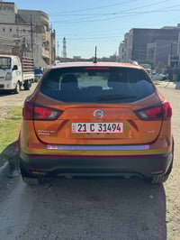 للبيع نيسان روج ٢٠١٧ بيها بس البنيد مرشوش كما موضح بالسونار بدون أي دو...