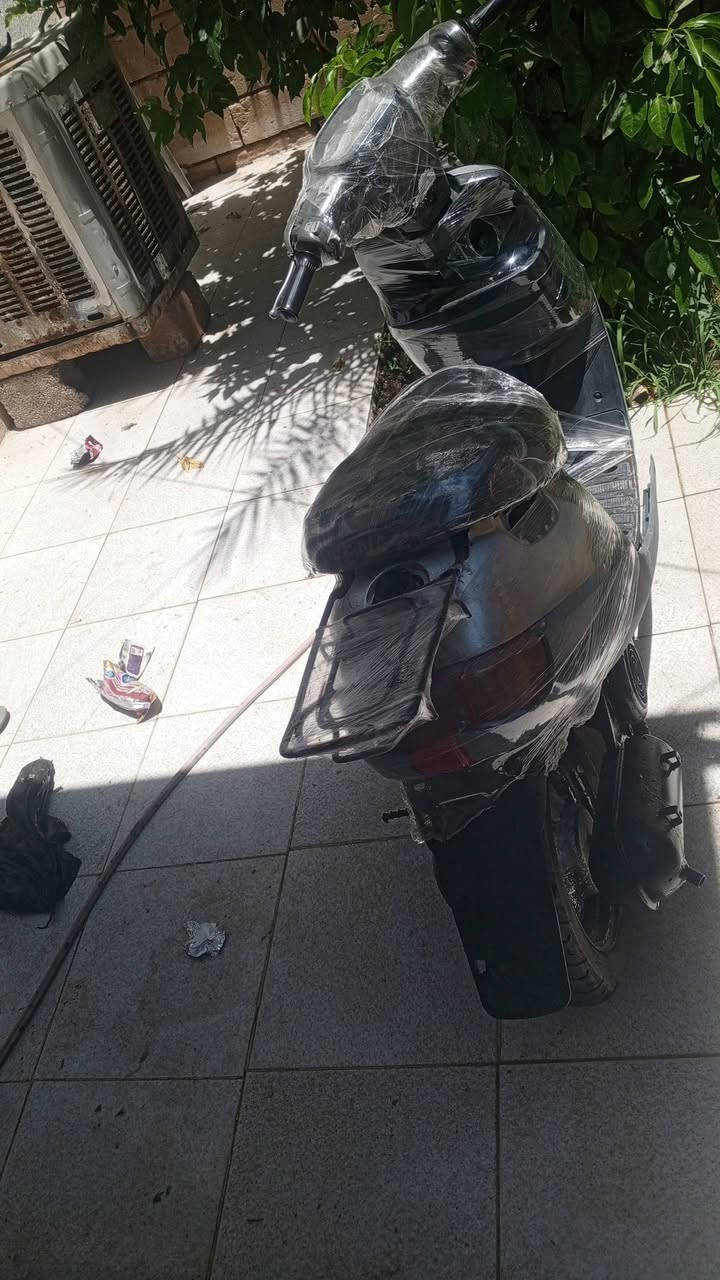 عمي سلام عليكم بتره مكينه تخبل خيرخرسه  من هندر واحد وطلع كبل سعر 175 وبيها مجال لشراي مكاني حي ناصريه صناعي رقمي لستفسار ***********لا تراسل اذا مو شراي رجان
