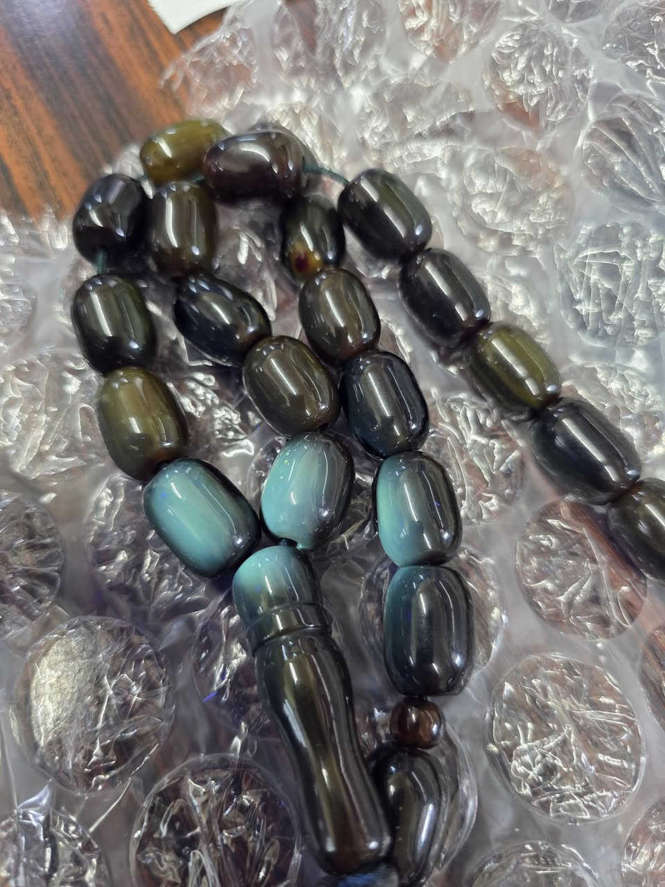 vintage Bakelite tasbih, over 70 years old

13x17 and 94G


**إذا كنت صاحب هذا الإعلان وتريد حذفه لأي سبب، رجاءا أرسل رسالة إلى الدعم الفني**