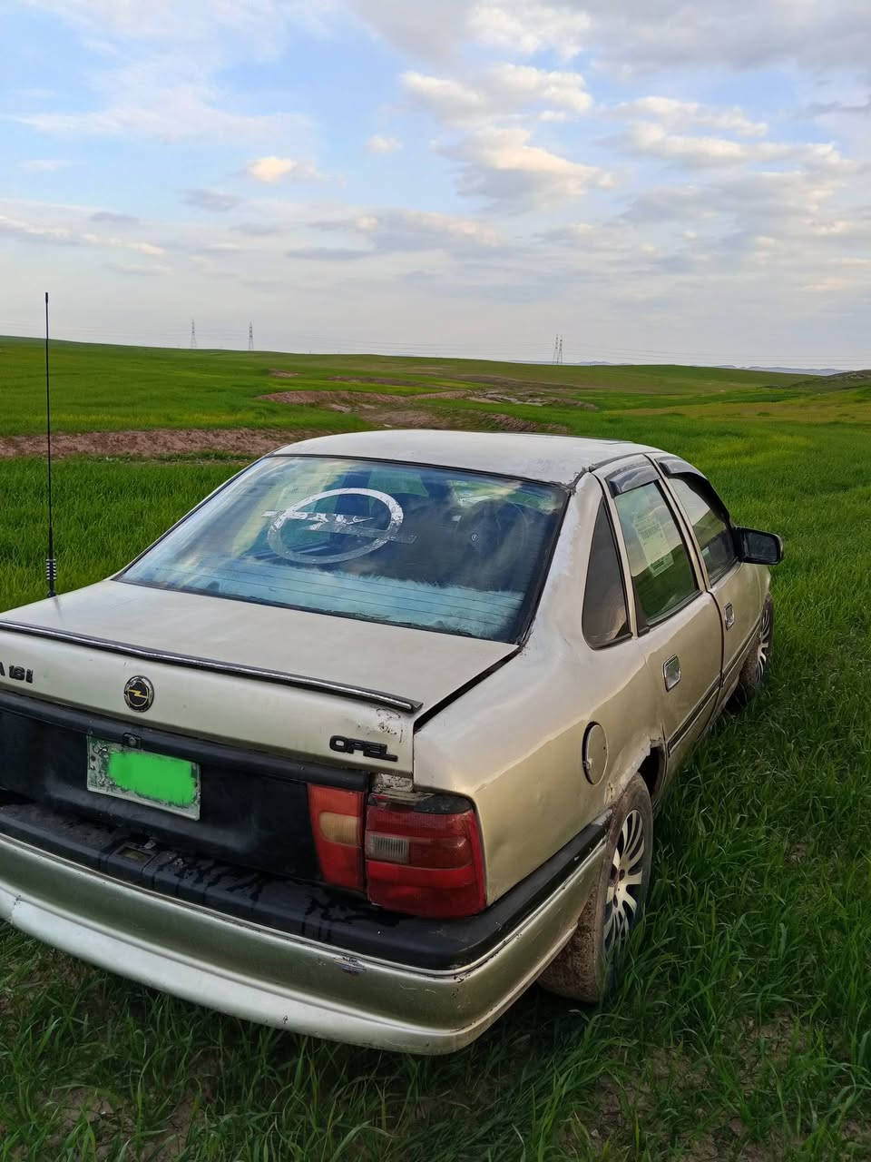 سلام عليكم فكترا حجم 16 قطاره مال بانزين كابريته برازيلي سياره مشرحه شرط الوكاله و تحويل  كابون ما مسجل رقم اخضر
السعر 23 ورقه
العنوان ناحيه زمار 
كورك***********
اسيا *********** مكلف بل النشر
