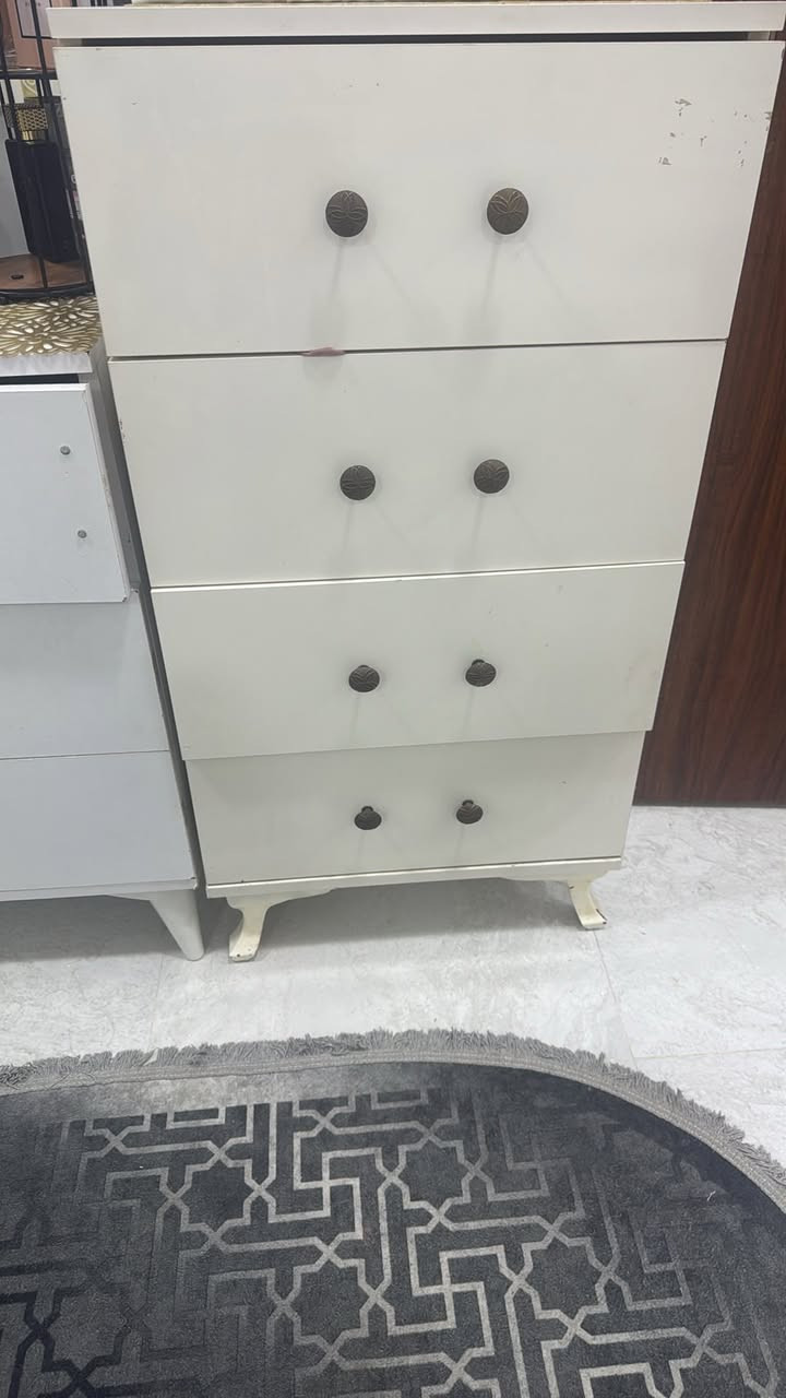 غرفه للبيع خمس قطع نظيفه 350 بيها مجال بسيط


**إذا كنت صاحب هذا الإعلان وتريد حذفه لأي سبب، رجاءا أرسل رسالة إلى الدعم الفني**