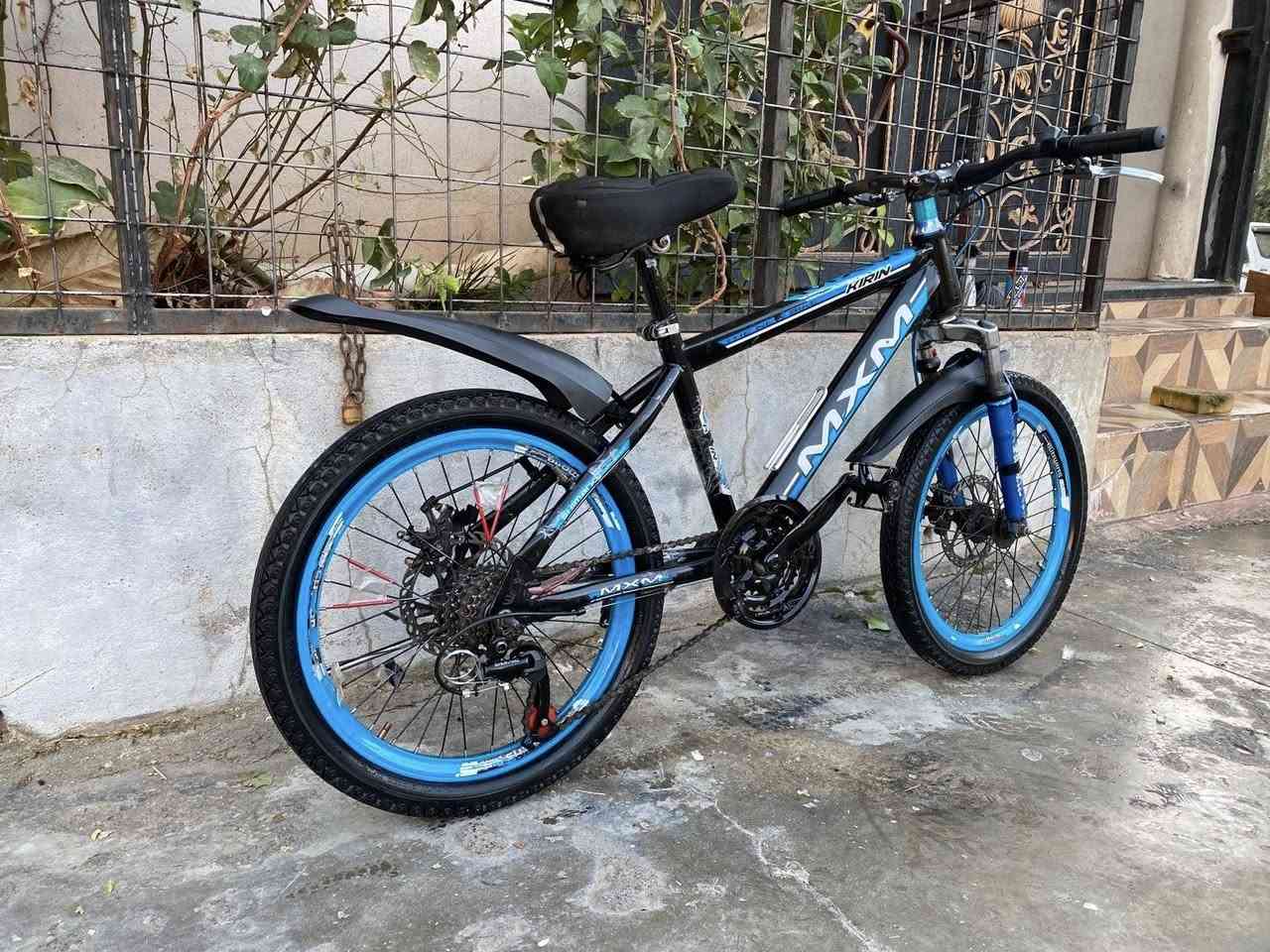 ئەم پاسکیلە بۆ فرۆشتن قیاسی ۲٠ی ۷ گێڕە ئیستۆپی دیسکە ماشەی دەبڵە زۆر تازەو جوان و بێ عەیبە 
ناونیشان سلێمانی بەکرەجۆ
٠۷۷٠۹٥۹٥۷٥۸


**إذا كنت صاحب هذا الإعلان وتريد حذفه لأي سبب، رجاءا أرسل رسالة إلى الدعم الفني**