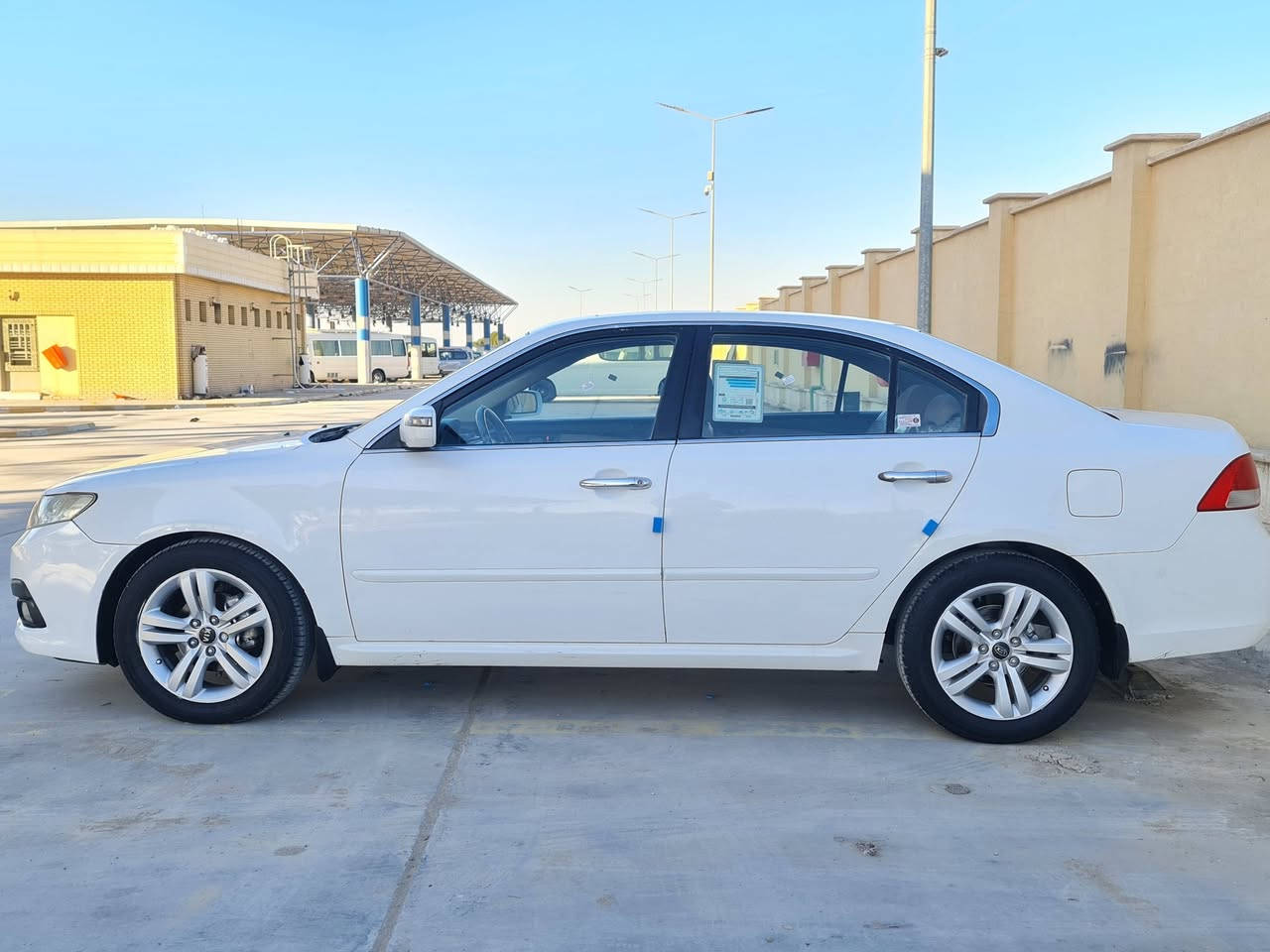 كيا اوبتيما 2010 خليجي فول مواصفات عده البصمه مكفوله من الضربه والتبديل والصبغ 
رقم بغداد تحويل سنويه ورقم إنكليزي بسم ولد صديقي محرك 2000 سياره جاهزه كير ومحرك وتخم تاير وكهربائيات ودواخل جديده السعر 124 بيها مجال بسيط *********** العنوان ناصريه قرب كراج بغداد مواصفات فتحه سقف شاشه ويل كب تحكم إشاره بلاجكتور سياره احلى من الصور
