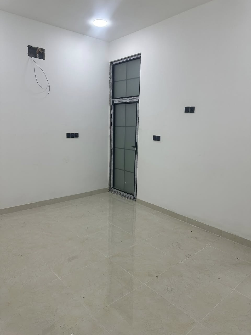 السلام عليكم بيت للبيع مساحه 82متر  في منطقه السيديه ال400من جهت التشجير بناء زيرو 2025للاستفسار*********** غير متواجد ع فيس
