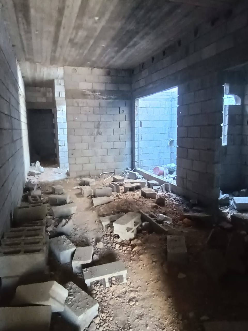 💥دارين للبيع طابو صرف المساحه 260 متر  هيكل 

موقع مميز جدا منطقة هادئة وراقية 
كركوك حي الاسرئ والمفقودين خلف دائرة الكهرباء 
يحتوي  كل دار على غرفة نوم وهول ومطبخ وكراج سيارة واستقبال ودرج داخلي 
#السعر  لكل دار 82مليون مع المجال 
 
للإستفسار اتصل ***********☎️
                       
او مراجعة مكتب صباح كركوك للعقارات 
  قرب جامع المعراج
