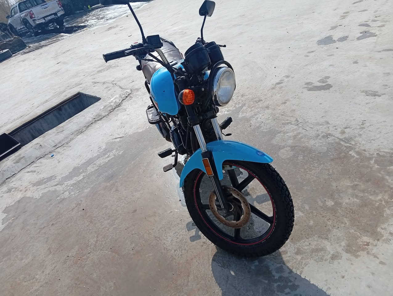 يا الله سلام عليكم العزاز طبعن مرخصت الادمن للبيع دايوان ميسان قضاء علي الغربي موديل 22 شقل وطلع شرط اوراق 
مستعجل على بيعتهه سعر 875الف وبيه مجال للطيبين 
شراي يتصل ويدلل ***********واتساب الون المميز 
مال جناي والله
