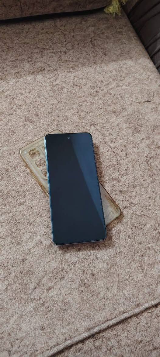 سلام عليكم جهاز انفنكس هوت 50 ذاكره 256 جهاز اخو جديد شخط مابي ملحقاته وياه كفر وشاحنته الاصليه جهاز مكفول ممبدل بي شي السعر ب150وبيه مجال


**إذا كنت صاحب هذا الإعلان وتريد حذفه لأي سبب، رجاءا أرسل رسالة إلى الدعم الفني**