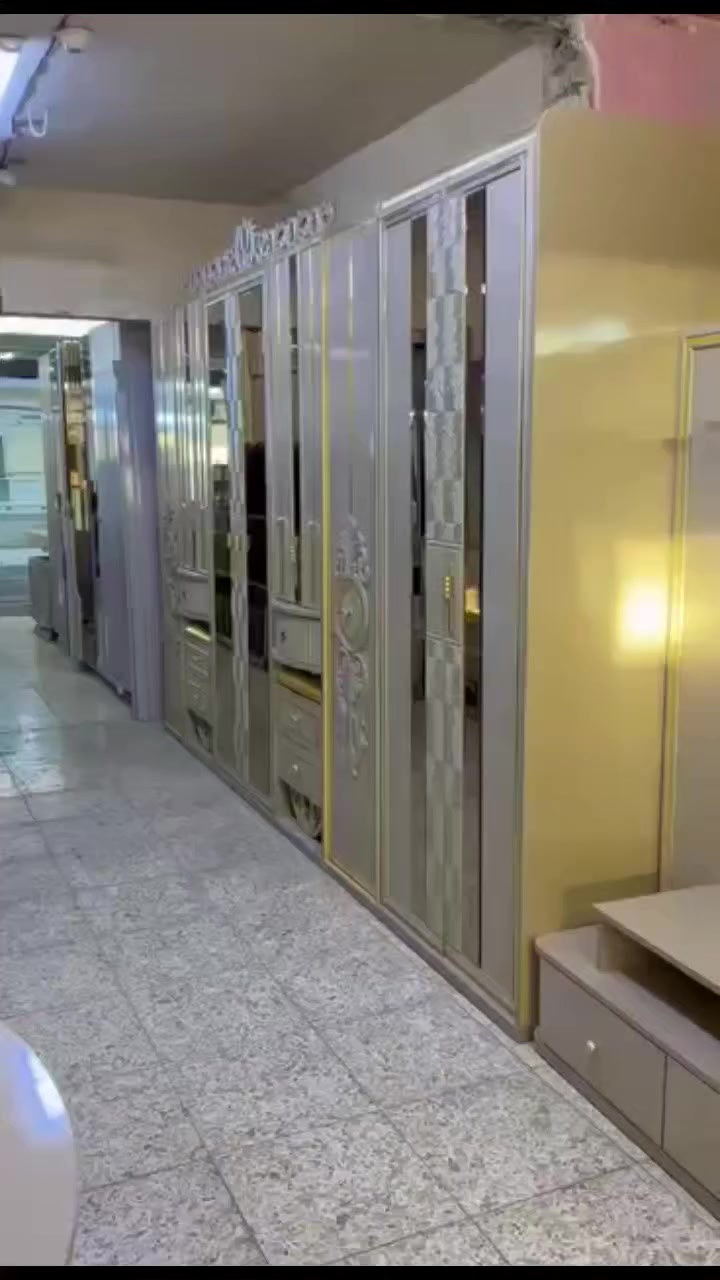 ✨ غرفة تركية ملكيه 👑 الاصلي مودرن ✨
🚪 نظام أبواب  11 قطعه بروفايل فاخر
🛏️ سرير ضهر بلوك بمخزن عملي جام برونزي انيق🫰❤️‍🔥
🧵 قماش وتر بروف أصلي
✨ نظافة 99💯
🚚 شد ونقل مجاني داخل بغداد
📦 توصيل للمحافظات بأسعار رمزية

📍الموقع بغداد الجديدة
📩 للاستفسار راسل خاص 🫰❤️‍🔥عندك غرفه للبيع دزلي خاص #بيع_اثاث #بغداد_الجديدة #بيع_بغداد_والمحافظات #غرف_نوم_مودرن #للجميع #أكسبلور


**إذا كنت صاحب هذا الإعلان وتريد حذفه لأي سبب، رجاءا أرسل رسالة إلى الدعم الفني**