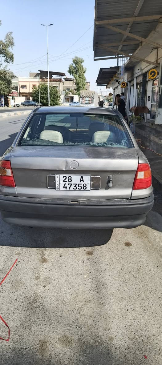 للبيع اوبل استرا باسمي تحويل بالموصل*********** السعر 30 ورقه
