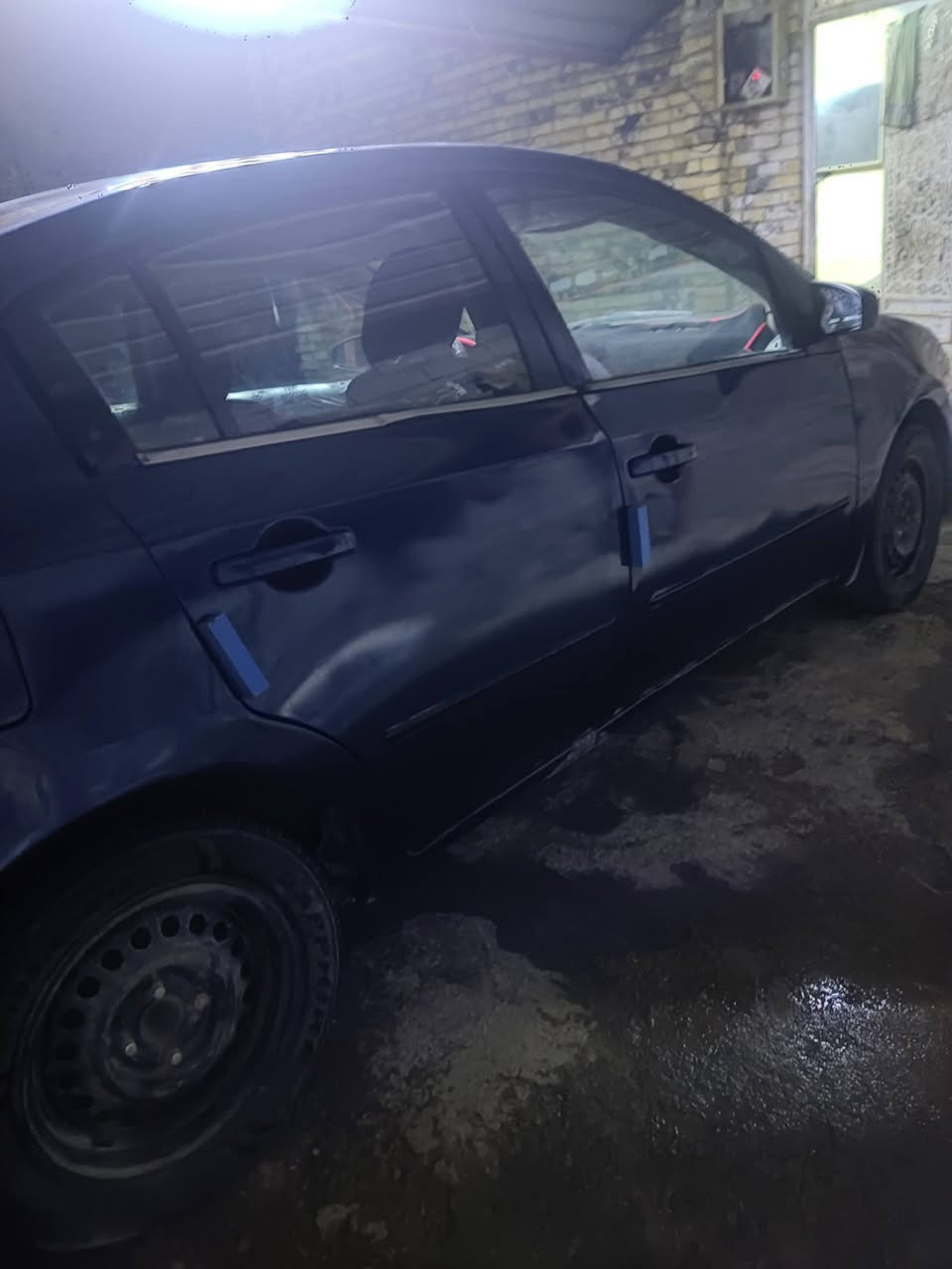 نيسان سنترا 2010معمرة رقم بغداد سنوية صاقطة السعر 50مكاني الكوت ***********
