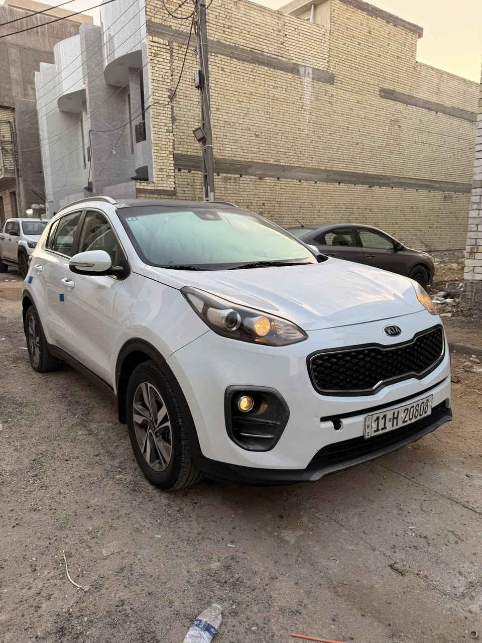 سبورتج 2018 خليجي
بانورامـا فتحة سقف 
محرك 2000 دوش 
اشاير بلمري + شفط
ويل كب كروم
حساسات وكامرة 
وضعيات قيادة 
رقم بغداد الجديد تحويل مباشر 
ماشية 110كم حقيقي
السيارة جاهزة نضيفة وبدون نقص 
مكفولة من الصبغ والتبديل بيها بارد فقط 
المكان بغداد الدورة 
السعر 182$ وبيها مجال 
شراي اتصل وتدلل (***********‬)
