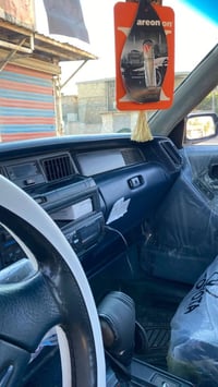 سيدان • موديل ٩٠ • مكينة ٢.٥