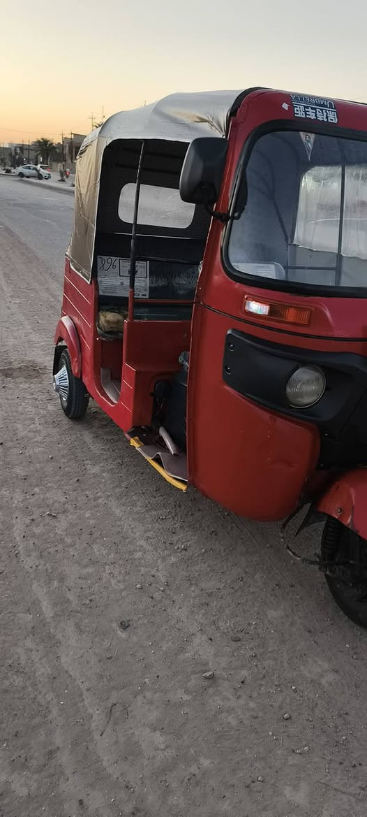 تكتك لبيع مديل 18العنوان محموديه*********** السعر
5وبيهه مجال
