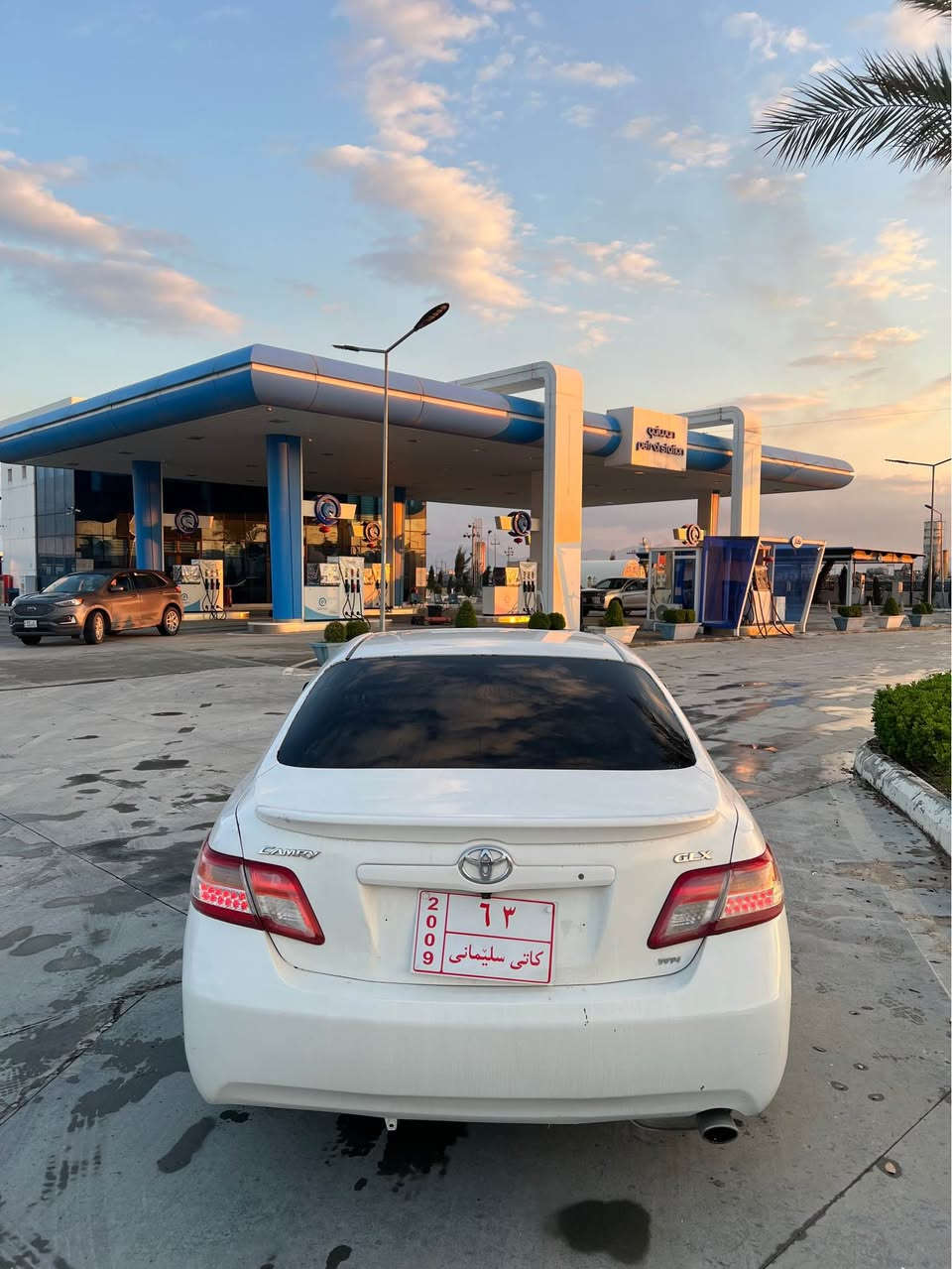 Toyota camry 2008 
کامری ٢٠٠٨ بڕاوەی دوبەی 
فول مواسەفات لۆک پاکەتی📦🤍
سلاید 
کوشن کارەبا
شاشە
سوکان ڤۆلیۆم 
گێر مەکینە تەقەو رەقە کارەبای بەشەرت 
نمونەیە لە جوانی ماڵی دۆستە 
نرخ:. ٥٧ گەڵاو مەجال 
پارەی ئاڤانتێکی سلڤەر 
شوێن:. ڕانیە_چوار قورنە 
ژ.م:. ***********
ڤایبەر واتسئەپ رانية, السليمانية
