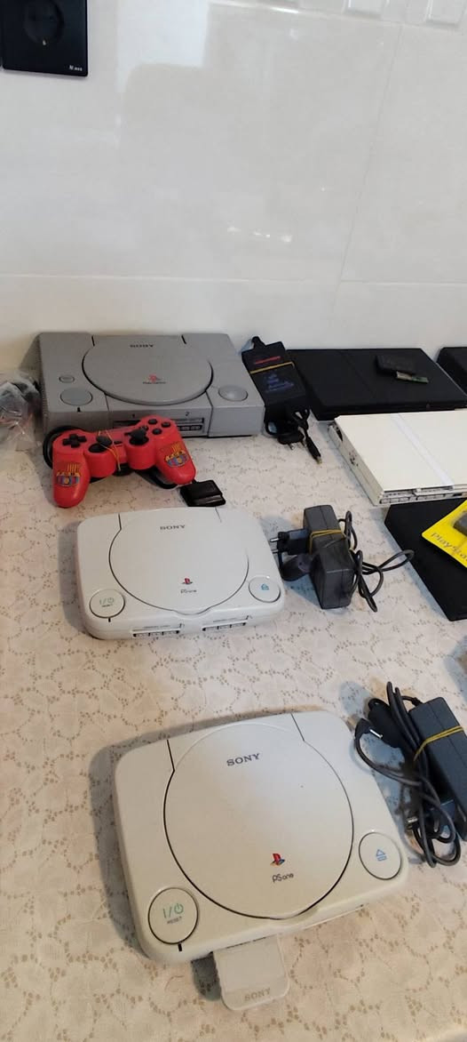 سلام عليكم
بلي ستيشن 2 وبلي 1


**إذا كنت صاحب هذا الإعلان وتريد حذفه لأي سبب، رجاءا أرسل رسالة إلى الدعم الفني**