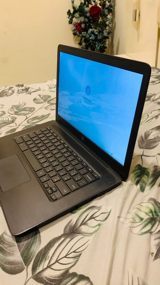 السلام عليكم 
لابتوب hp سلم حديث للبيع 
نضام كروم بوك 
سعه البطاريه 6الف ملي امبير 
شاحن حديث تايبسي يدوم 4 ساعات 
حجم شاشه 14 انج 
محموديه حي السلام 
***********
