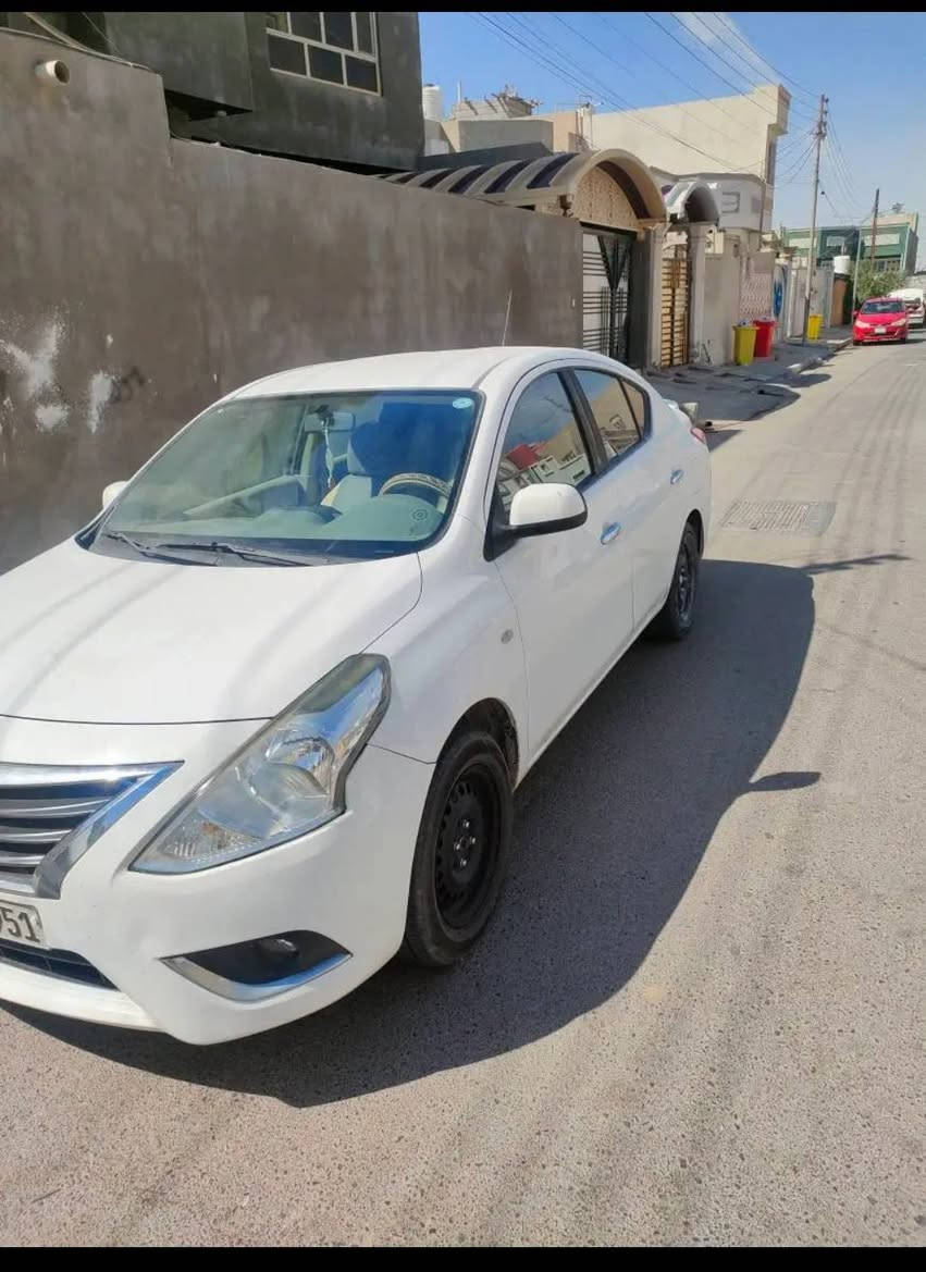 مكفوله كفاله عامة ما عدا رصعات بسيطة 
تحكم استيرن 
شاشة وكامرة خلفيه 
ماشية 94
للستفسار ***********
البصره _ القبله _ حي المهندسين البصرة, العراق
