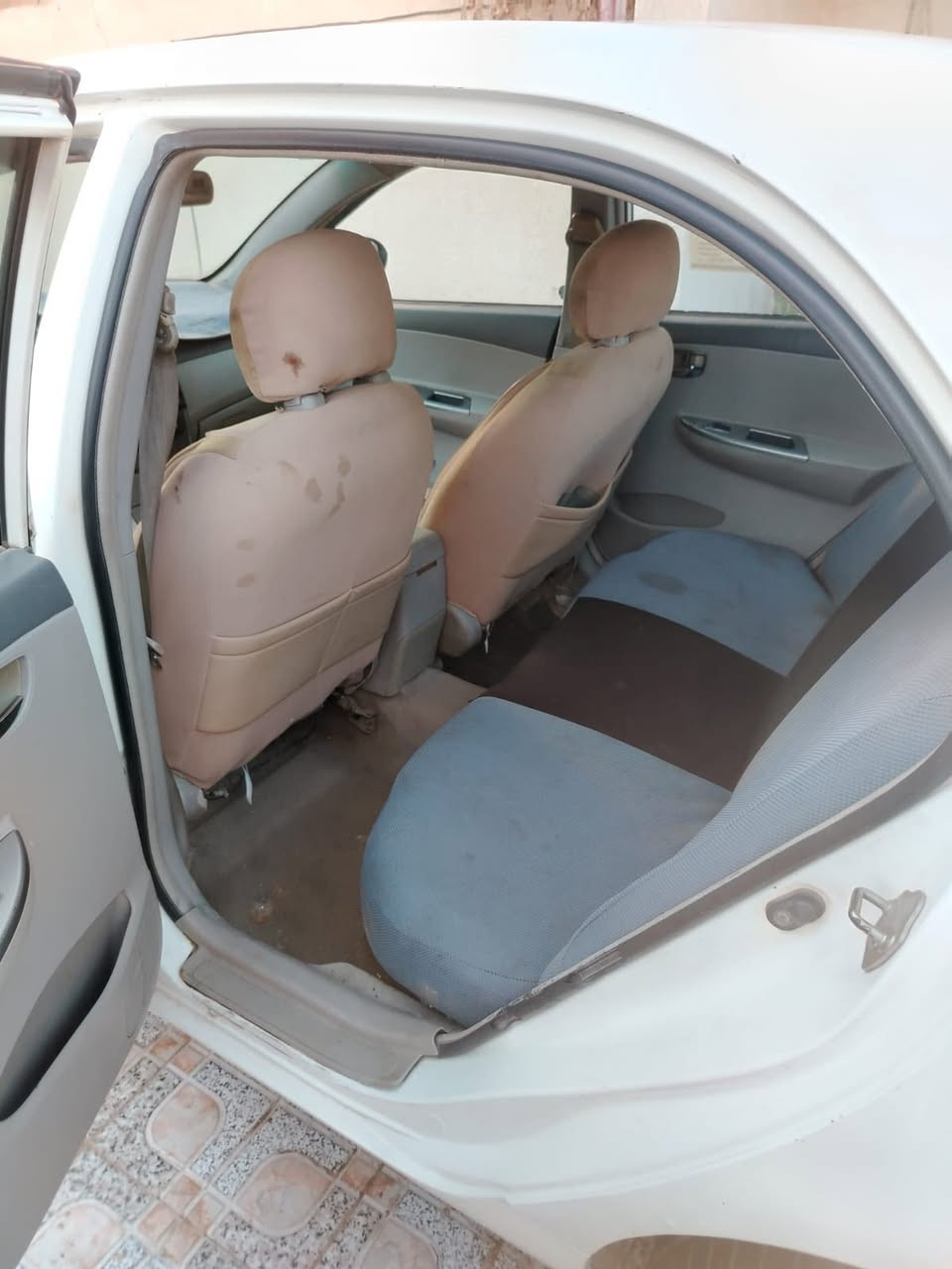 السلام عليكم
بيوايدي جي ٣

موديل ١٣

رقم بابل السنويه جديده لل٢٩

كير ومكينه مكفولات 

بيهه قطعه وحده صبغ ولباقي كفاله 

سياره جاهزه وجديده مابيهه نواقص 

السعر ٤٣ ربيهه مجال 

مكاني واسط نعمانيه 

***********
