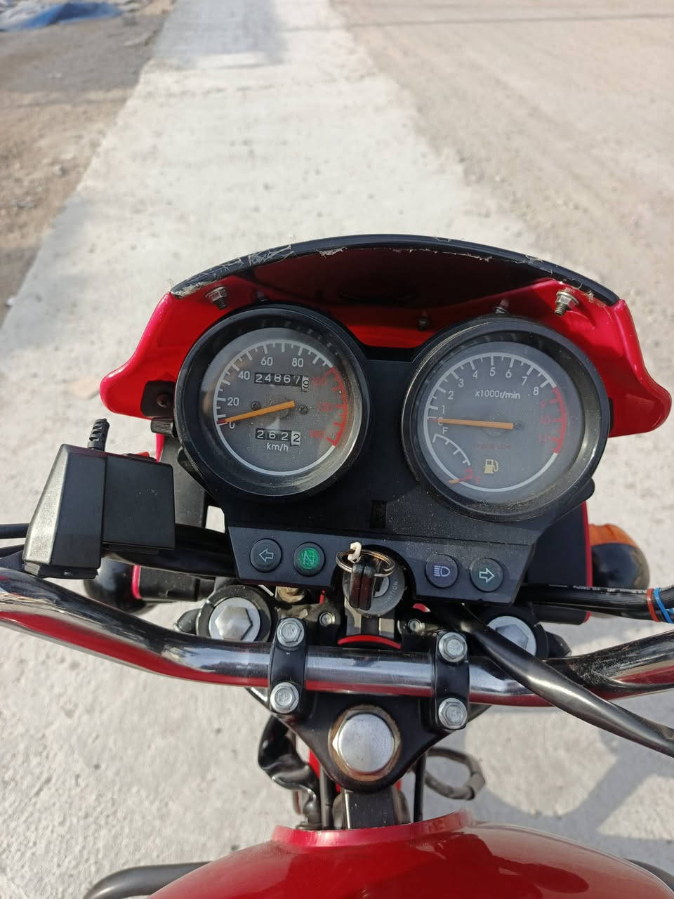 السلام عليكم دايوان موديل 2023 رقم بغداد مكفولة كفاله عامه برغي مامفتوح بيه شرط التحويل الما يشتري ليكسر بيها عارضه ب 2600 متوازي عل بيع مكاني بغداد الورفلي رقم تلفوني ***********
