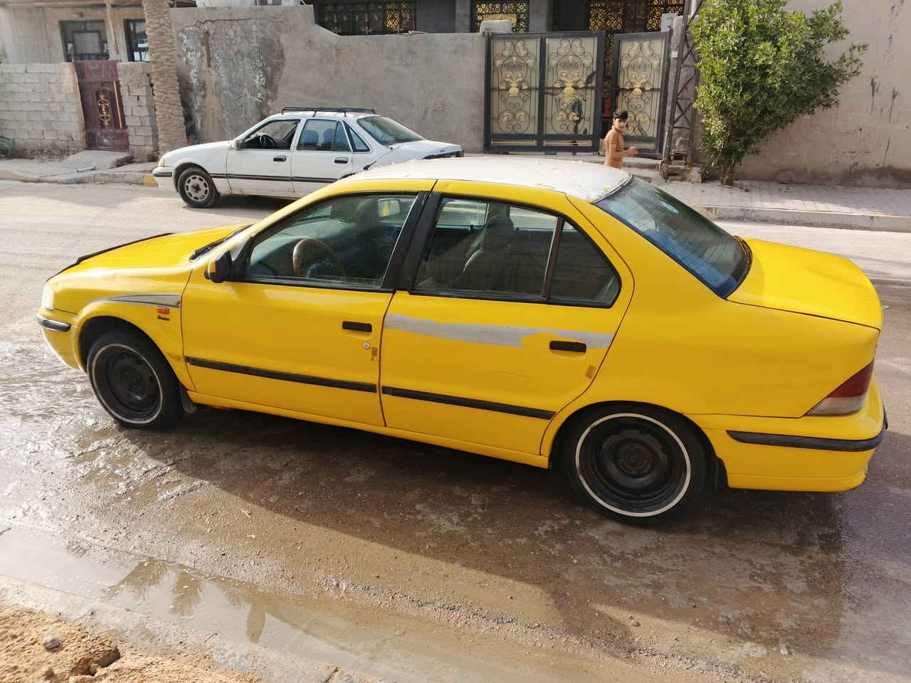 السلام عليكم سمند 2009 سنويه   2029 رقم جديد انجليزي 
سياره جاهزه عظمتها حلوه 
اللون ليموني 

بياوا ماكينه فرنسي 

بس مفتاح بيها يطق انا اقول لك انطيك بيها ماكينه 

السعر 28 بيها شيء بسيط 

المكان حصوه ابو غريب 

***********

***********
