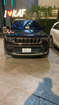 جيب كراند شيروكي 2023 كير ومكينة شرط بيها طخات بالكشر ابيع حزام مكان ا...