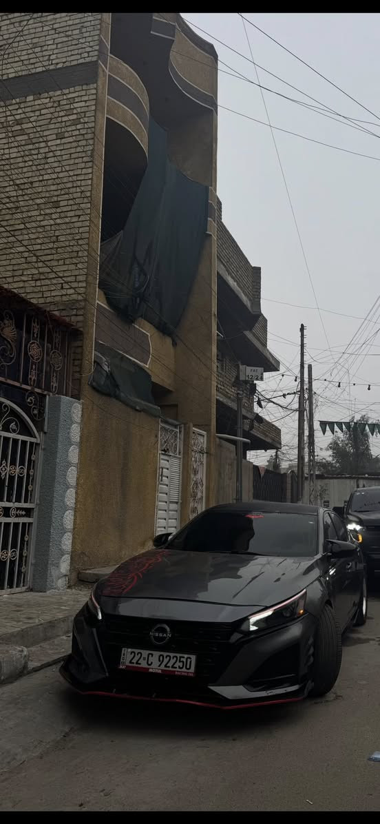 السلام عليكم شباب 
نيسان الاتما موديل 2023
السياره حادثها كلش السياره ماكو اختها 
كير ومكينه بشرط 
السياره ماشيه 35 الف ميل
بعدهي زيرو السياره 
عليها ويل مال BMW سعره ١٠ ورقات 
بيها دمام مال انفتي اشتريه ب5 ورقات
قبضه مال كير كصيته من الصين ب١٠٠ دولار
على شاشها مال SL  
مكاني بغداد بشارع فلسطين 
***********
زيد
