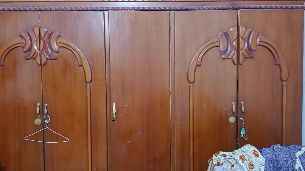 كنتور نظيف للبيع ناصريه حي سومر السعر 250 وبيه مجال للشراي


**إذا كنت صاحب هذا الإعلان وتريد حذفه لأي سبب، رجاءا أرسل رسالة إلى الدعم الفني**