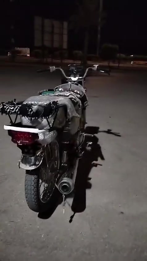 إسلام عليكم عندي دراجه للبيع جديده قبل شهر شتريتها وراقها موجوده سعرها 675بيهامجال للشراي  رقم الهاتف ***********

