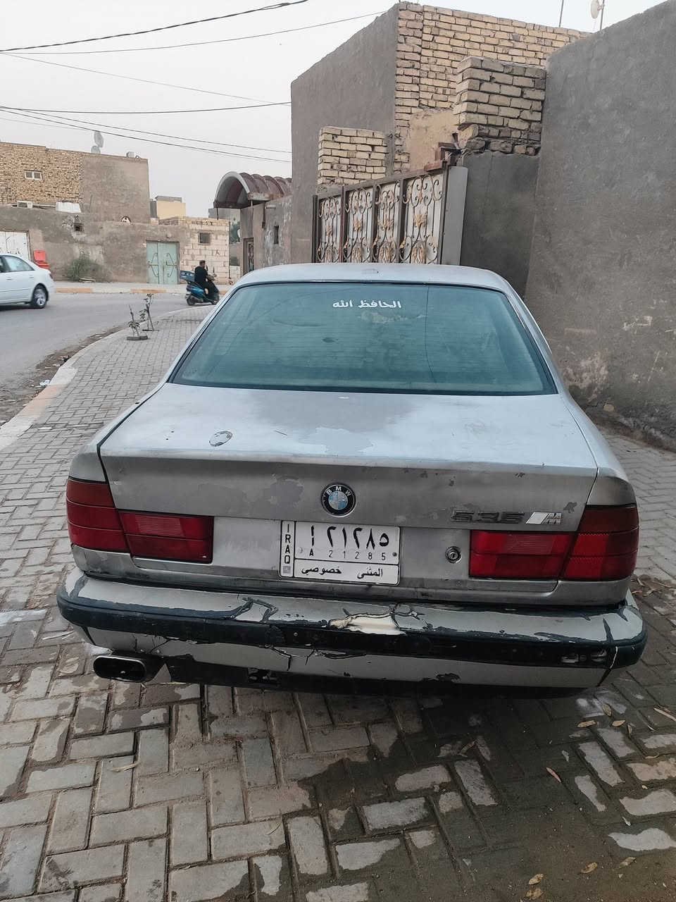 السلام عليكم من رخصت صاحب الكروب 
سياره بيئم حجم 535 كَير عادي لون رصاصي رقم مثنى السياره يرادلهه ترتيب الكشر تعبان  مكينه وكير و اكسل خير من الله حداديه 70٪ كهربائيات شغاله غرفته زينه دشبوله زين مامفطر السعر 30 وبيه مجال الاستفسار ع هذا الرقم *********** العنوان الديوانيه قضاء الشاميه
