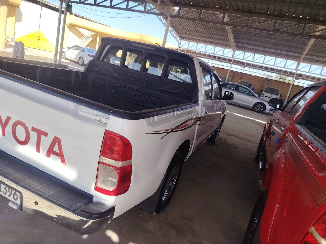 هايلوكس ٢٠١٣
بيه ملاحضات موضحه بالسونار
سياره كلش حلوه وجديده
كير عادي
رقم دولي
كير محرك شرط
شاصي ١٢
المكان واسط الزبيديه
السعر خاص او اتصال 
***********
