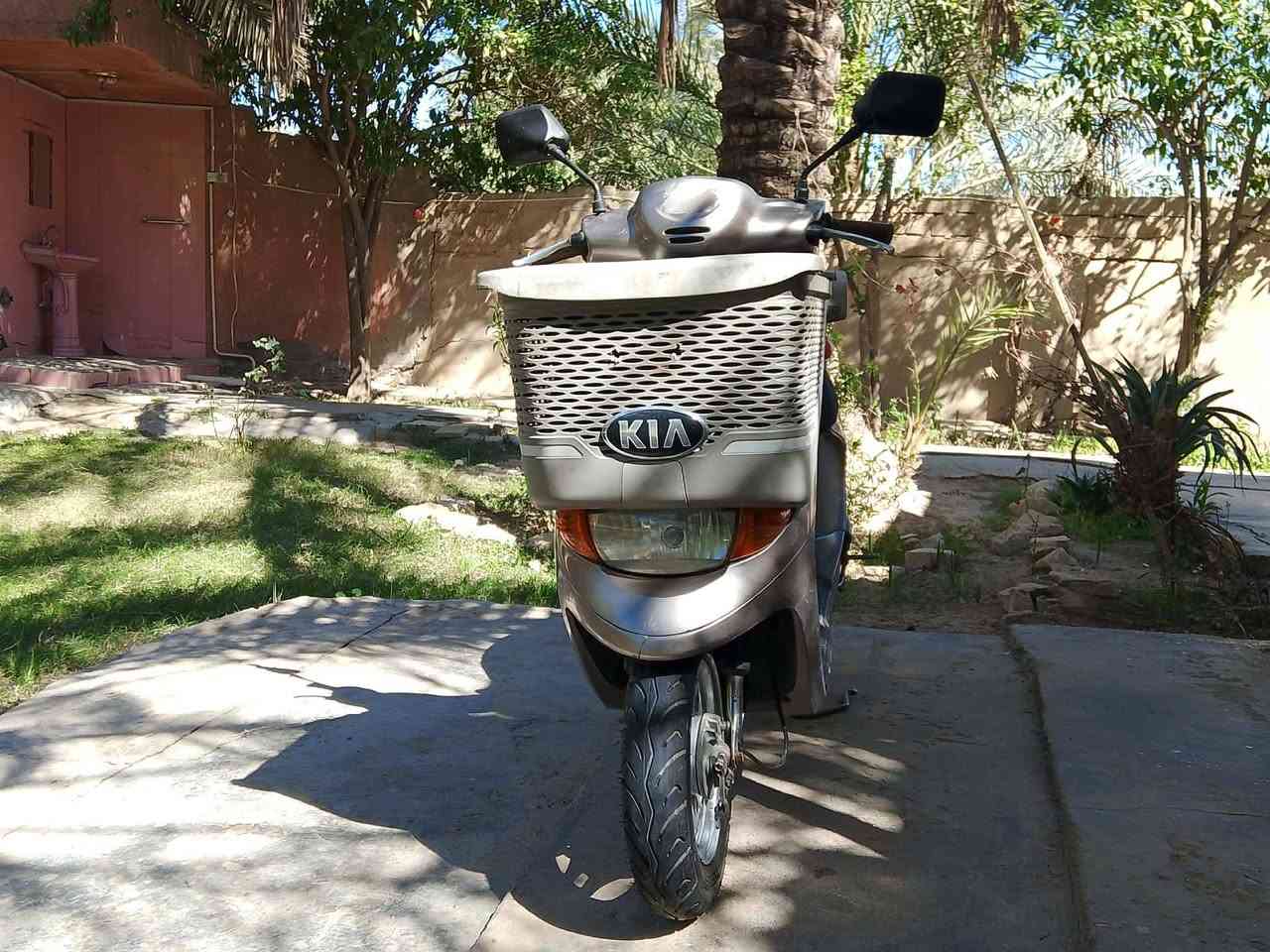 السلام عليكم دراجه للبيع السعر 250 الف الشراي يدخل خاص او يتصل ***********
