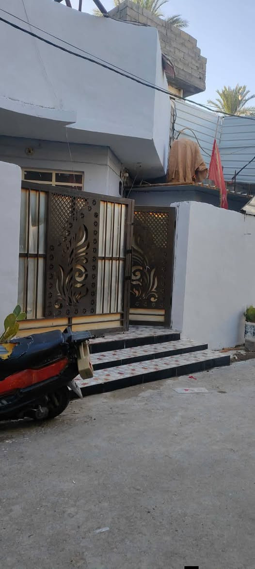 السلام عليكم
بيت للبيع في بعقوبة  خرنابات منطقة الجرد  مساحة 200 متر طابقين  واجهه 14 نزال14 
الطابق الاول متكون من طارمةو استقبال ومطبخ وغرفتين وحمام وتواليت وصالة ..
والطابق الثاني متكون من طارمة  وثلاث غرف ومطبخ وحمام وتواليت 
درج داخلي و درج خارجي   يرهم نقد و قصط  
للاستفسار الاتصال على هذا الرقم.. 
***********
***********
