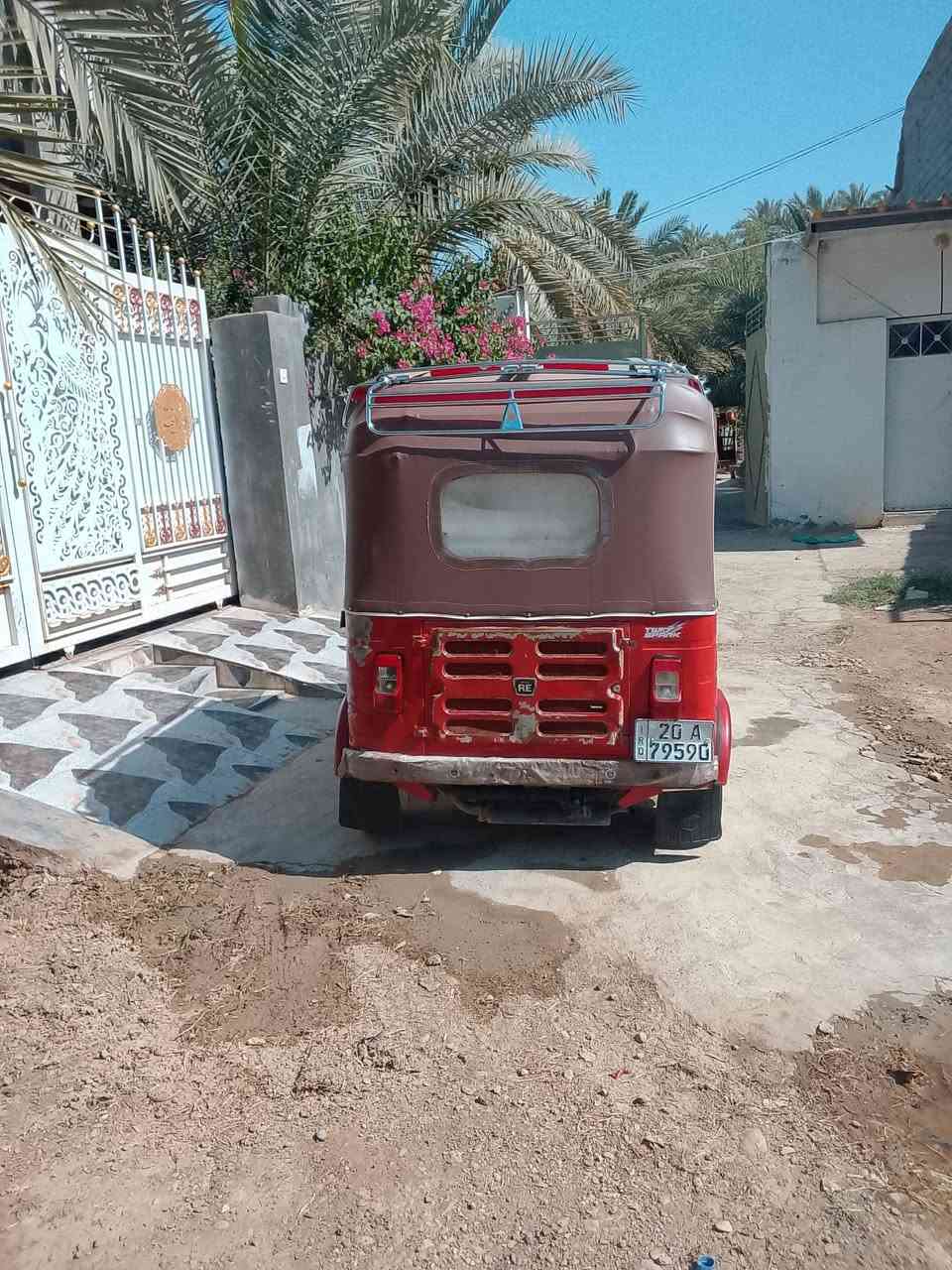 سلام عليكم تكتك للبيع كفالة من الصبغ
ومعجون وضربة من عدة الدوس بس والباقي خير من لله 
الرقم للتصال ***********
