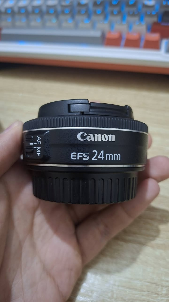 للبيع
Canon 800d + 18-55mm f4 / 700 الف
50mm f1.8 / 100 الف
24mm f2.8 / 100 الف
جنطة ظهر + ترايبود اصلي + 2 فلاتر عدسة + عدة تنظيف / 100 الف


**إذا كنت صاحب هذا الإعلان وتريد حذفه لأي سبب، رجاءا أرسل رسالة إلى الدعم الفني**