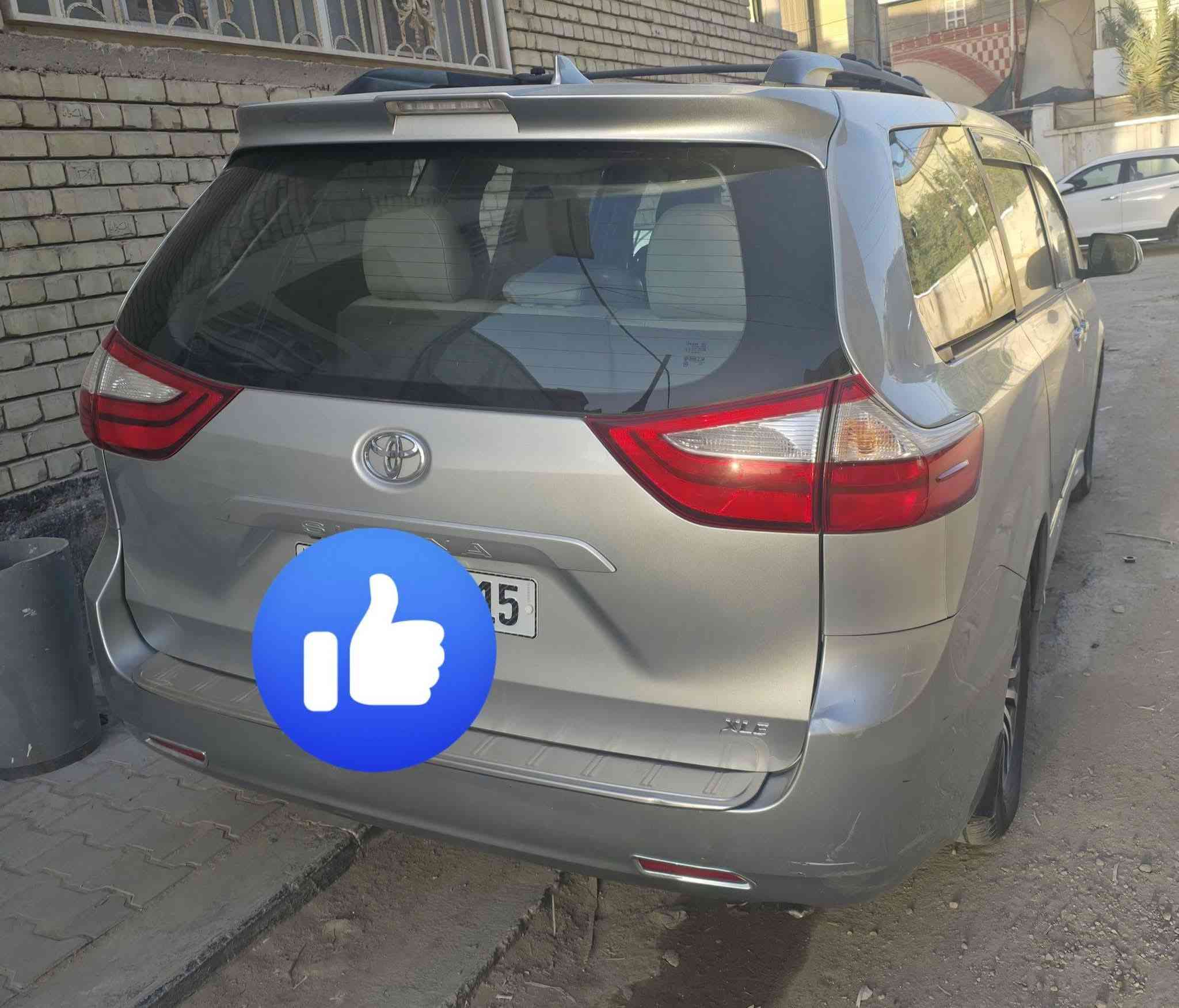 السلام عليكم ورحمة الله وبركاته..رمضان كريم عليكم احبتي   سيارة تويوتا سينا سبعة راكب موديل ٢٠١٩ xle أعلى فئة فول حجم المحرك ٣٥٠٠ اللون سلفر وارد أمريكي حادث فقط باب السايق والباب السلايت وموضح ذالك بالسونار ماشية ٨٦ كم السعر ٢٦٥$ رقم دولي الاستفسار على هذا الرقم *********** 
((اللهم صل على محمد وآل محمد ))
