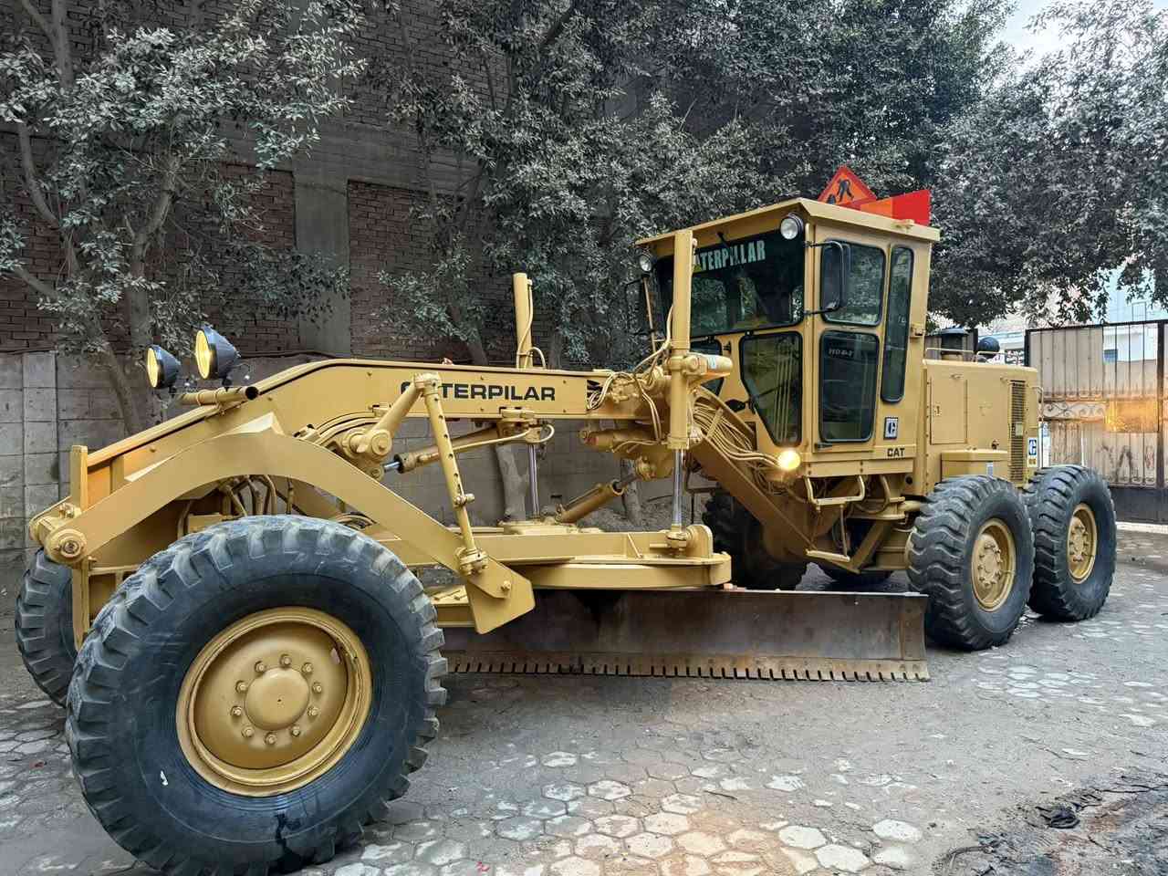 للبيع جريدر 12G موديل 1983 استيراد بحاله ممتازه 
عدد الساعات 16629 ساعه 
للتواصل 01003838371
العنوان ابورواش. الجيزه 
التواصل خاص


**إذا كنت صاحب هذا الإعلان وتريد حذفه لأي سبب، رجاءا أرسل رسالة إلى الدعم الفني**