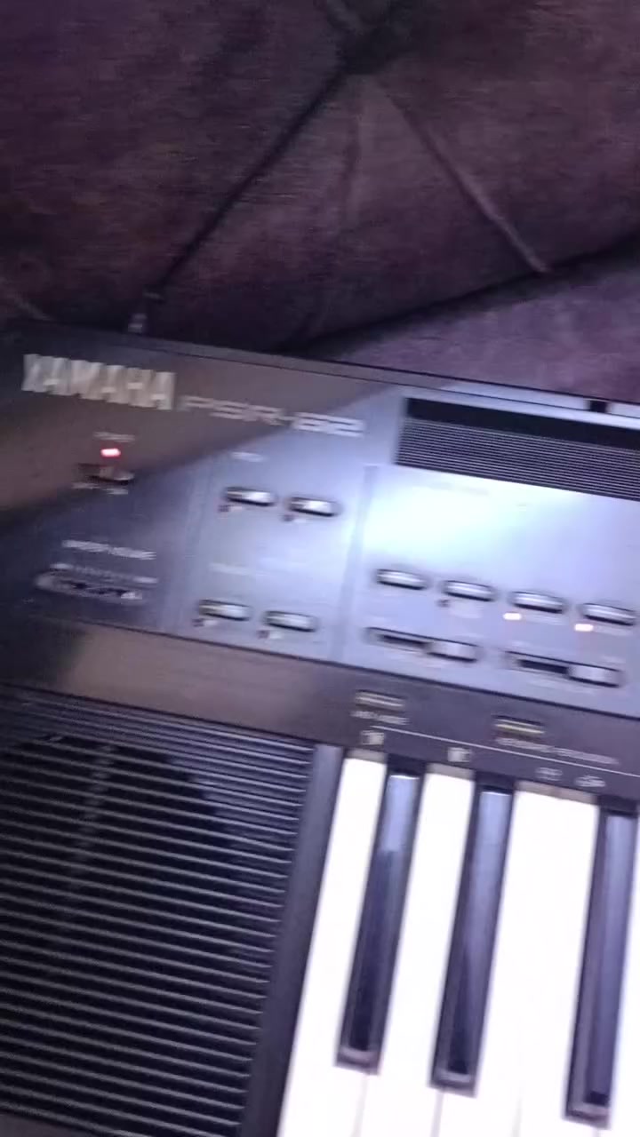 السلام عليكم ياماها 62 نظيف كله شغال لمس مكان بغداد الزعفرانيه شراي خابر ***********
