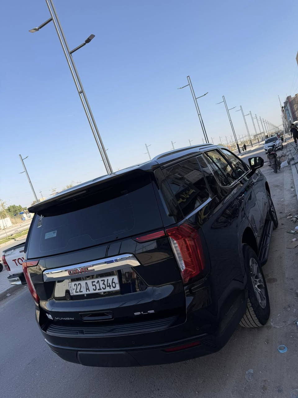 السلام عليكم
جمسي 2023 خليجي 
وكالة المنصور
ماشيه 100 الف
كفاله عامه فقط ملاحضه بسيط 
السياره جاهزه هزه جديده سنويه جديده 
السعر 445 وبيهه مجال 
***********
