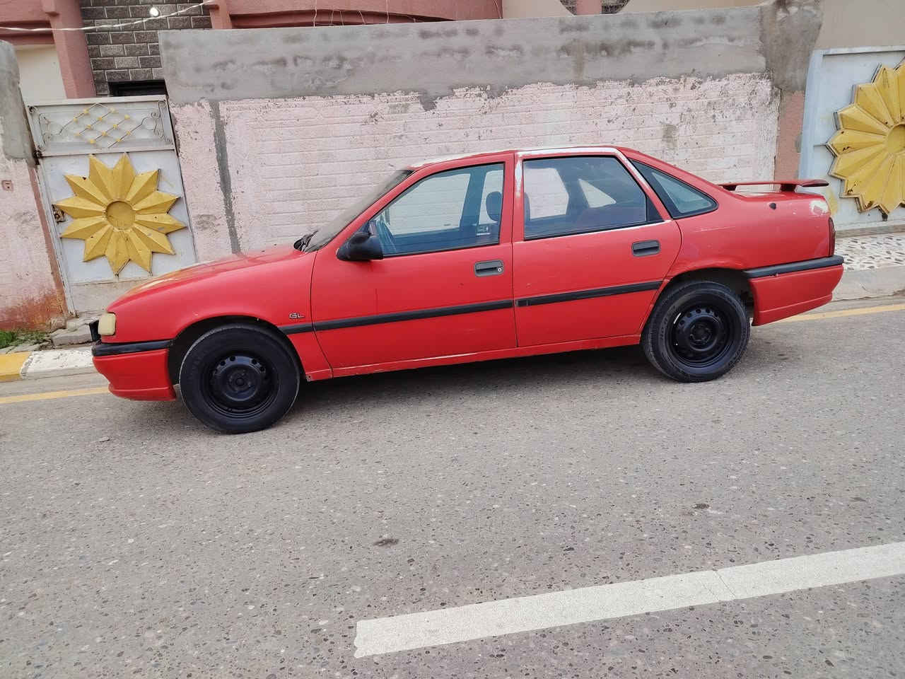 السلام عليكم للبيع اوبل فكترا حجم ١٦مكفوله وسيارة جاهزة بلاديه شرط التحويل السعر ٣٨وبيها مجال ***********مكان السيارة صلاح الدين قضاء بيجي
