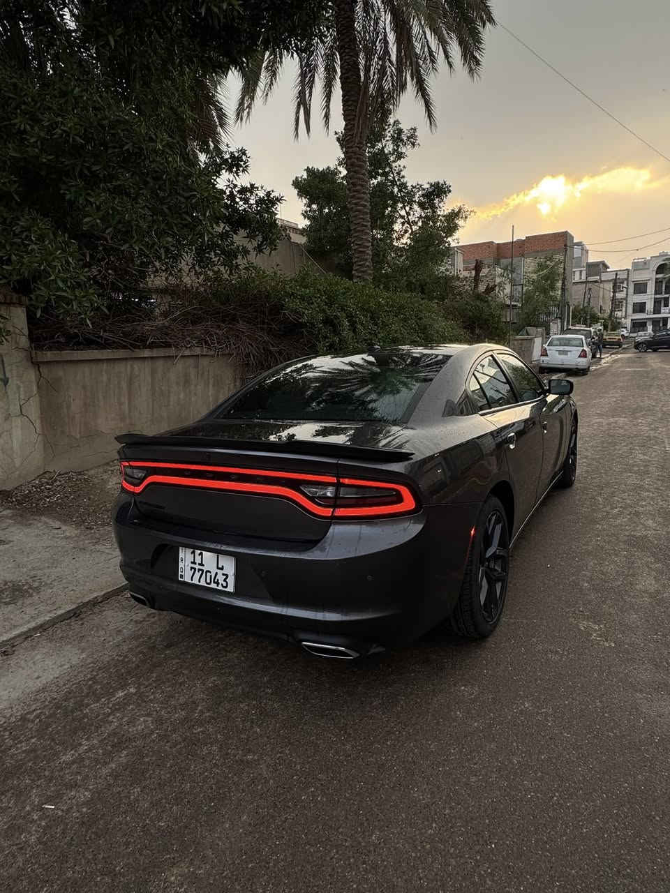 جارجر 2021 SXT 
مواصفات عاديه 
Black top
ماشيه ٣٤ الف كيلو 
نضيفه جدا 
حادثها من امريكا محاوله سرقه باب السائق 
وحادثها في بغداد شخطه وتم تصليحها


**إذا كنت صاحب هذا الإعلان وتريد حذفه لأي سبب، رجاءا أرسل رسالة إلى الدعم الفني**