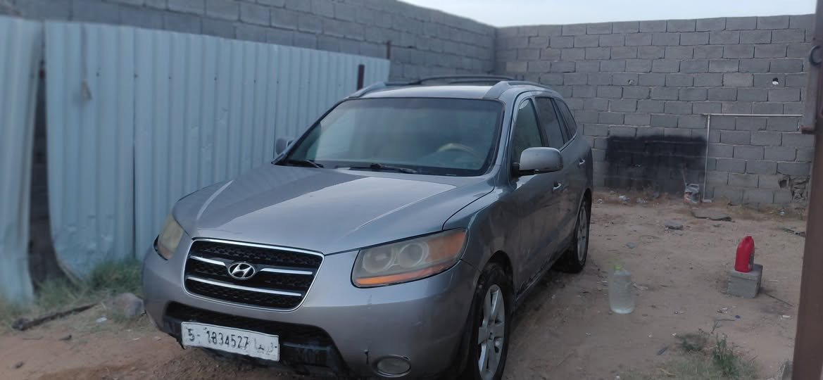 السلام عليكم سنتافي محرك 33ماشيه 140 فقط عيبها قرسيوني تولع وتتحرك مكيف شغال زواق الدار قاعده  سعرها بلاش ان شاء الله 13500هاتف0944585795..0922833906


**إذا كنت صاحب هذا الإعلان وتريد حذفه لأي سبب، رجاءا أرسل رسالة إلى الدعم الفني**