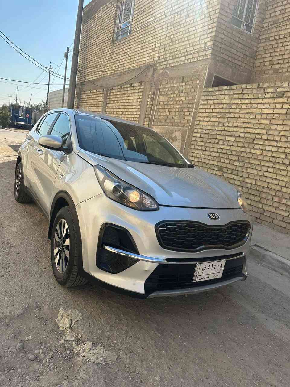 سلام عليكم سبورتج 2022 وارد  امريكي بيه بنيد جملغ صبغ ماشية ٥٨ الف   مكينه ٢٤٠٠  راقم بغداد نص فوال السيارة جديدة سونار بال منشور   مكان سيارة بغداد ***********   السعر 166   تراهم مروس
