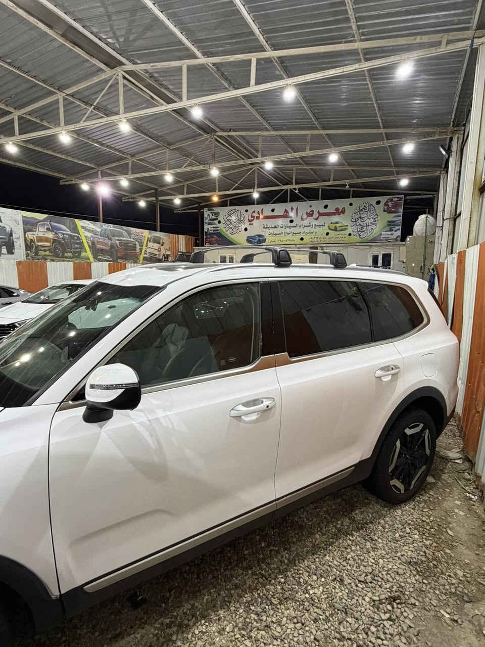 كيا تولرايد 2025 مرقم شهداء ذي قار فول مواصفات فتحه كشنات سياحي جلد وارد امريكي تبديل بنيد فقط وصبغ جاملغ يسار 
السعر 305$ ورقه وبيها مجال بسيط
المكان الناصريه الشموخ 
للأستفسار ***********
