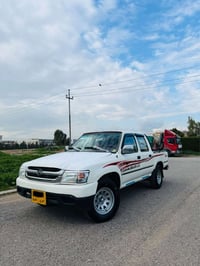 احمر • ٢٠٠٦ • اربيل