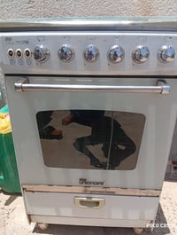 طباخ • نضيف • قابل تفاوض