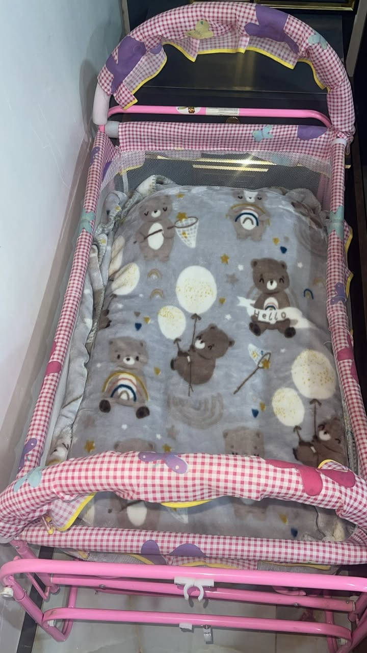 بنات بعده جديد و خفيف و ينهز 
يستخدم من عمر شهر الى سنة ونص و اكثر حسب الوزن 
و موجود بي ناموسية غطاء حماية
السعر : (35) و بي مجال 🩷.


**إذا كنت صاحب هذا الإعلان وتريد حذفه لأي سبب، رجاءا أرسل رسالة إلى الدعم الفني**