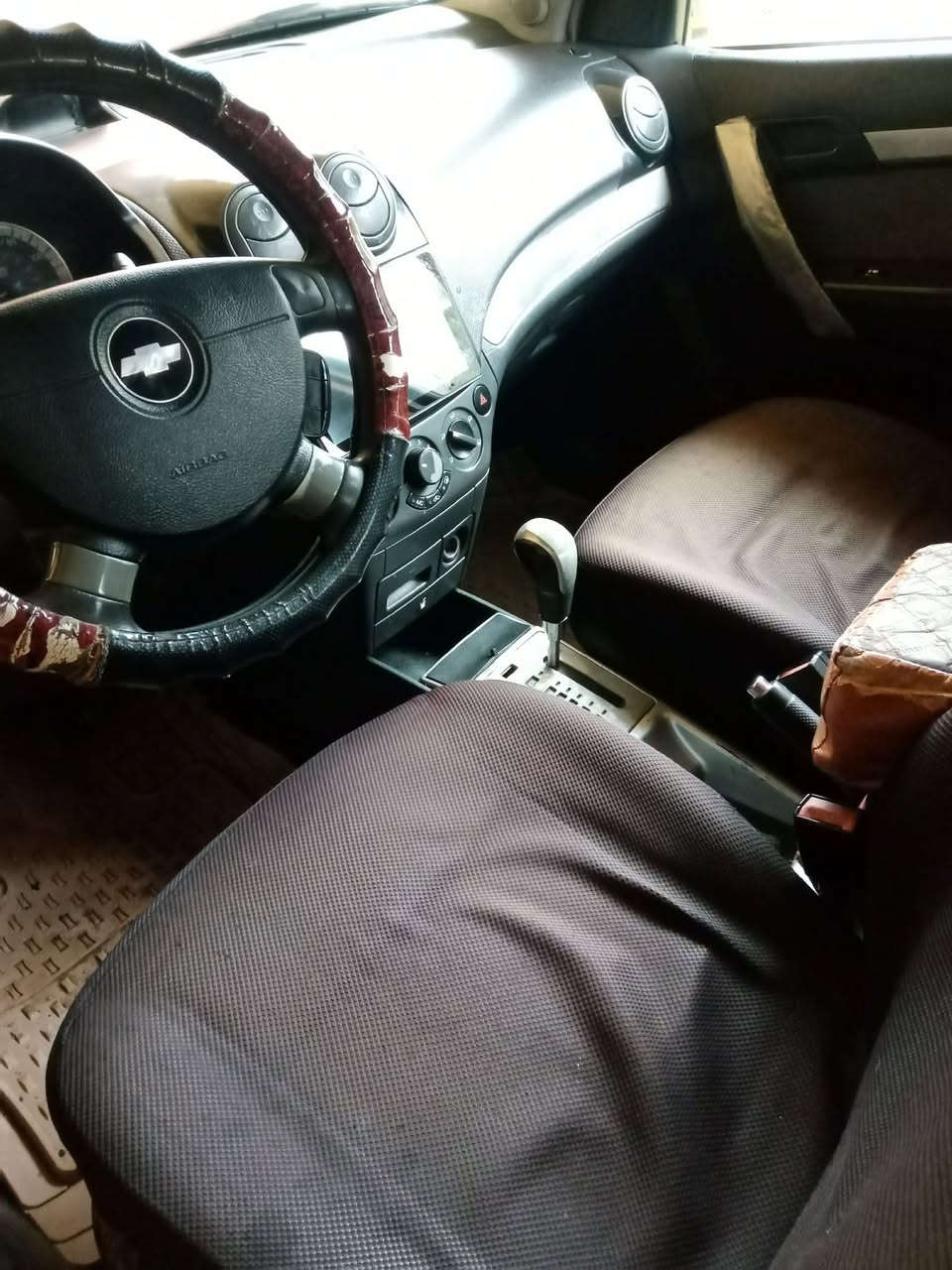 افيو جنطة امريكي2011 اني الشرعي شرط التحويل
 كير اوتوماتيك شرط محرك مال كصة مال افيو 
الگشر كدام العين 
هيئة وغرامات صفر
كابون بانزين ماستر
رقم نينوى انكليزي سنوية عظم لل 2030 
السعر 40 وبيها مجال الشراي يتفضل خاص


**إذا كنت صاحب هذا الإعلان وتريد حذفه لأي سبب، رجاءا أرسل رسالة إلى الدعم الفني**