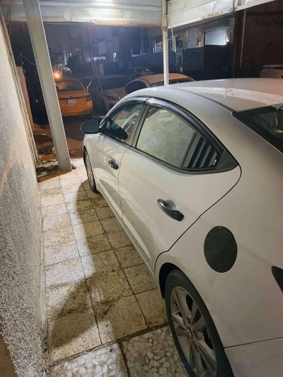 السلام عليكم النترا موديل 2018 وارد امريكي حادثها جاملغ خلفي قبغ جنطة سيارة نص مواصفات شاشة اصليه رادارات جانبية فول تحكمات استيرن  سيارة بسمي رقم بغداد السعر 118 وبيه مجال مكان السيارة بغداد  الكرخ سونار السيارة مرفق مع الصور للإستفسار الإتصال على الرقم***********
