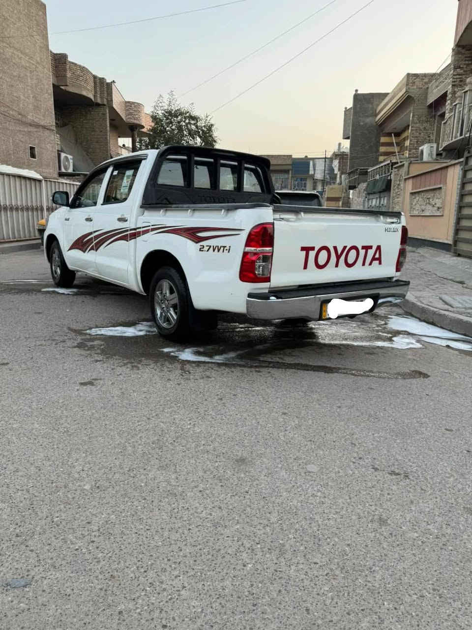 السلام عليكم بيكم هايلوكس موديل 2014 مكفوله من الضربه و التبديل و الصبغ و البارد السياره على وضع الشركه كله بلاد السياره كويتي شاصي 19 كير اوتماتيك السياره جاهزه و جديده كير مكينه صدر امامي خلفي تخم تاير جديد رقم الدولي سنويه جديده مكان السياره بغداد رقم الهاتف ***********
